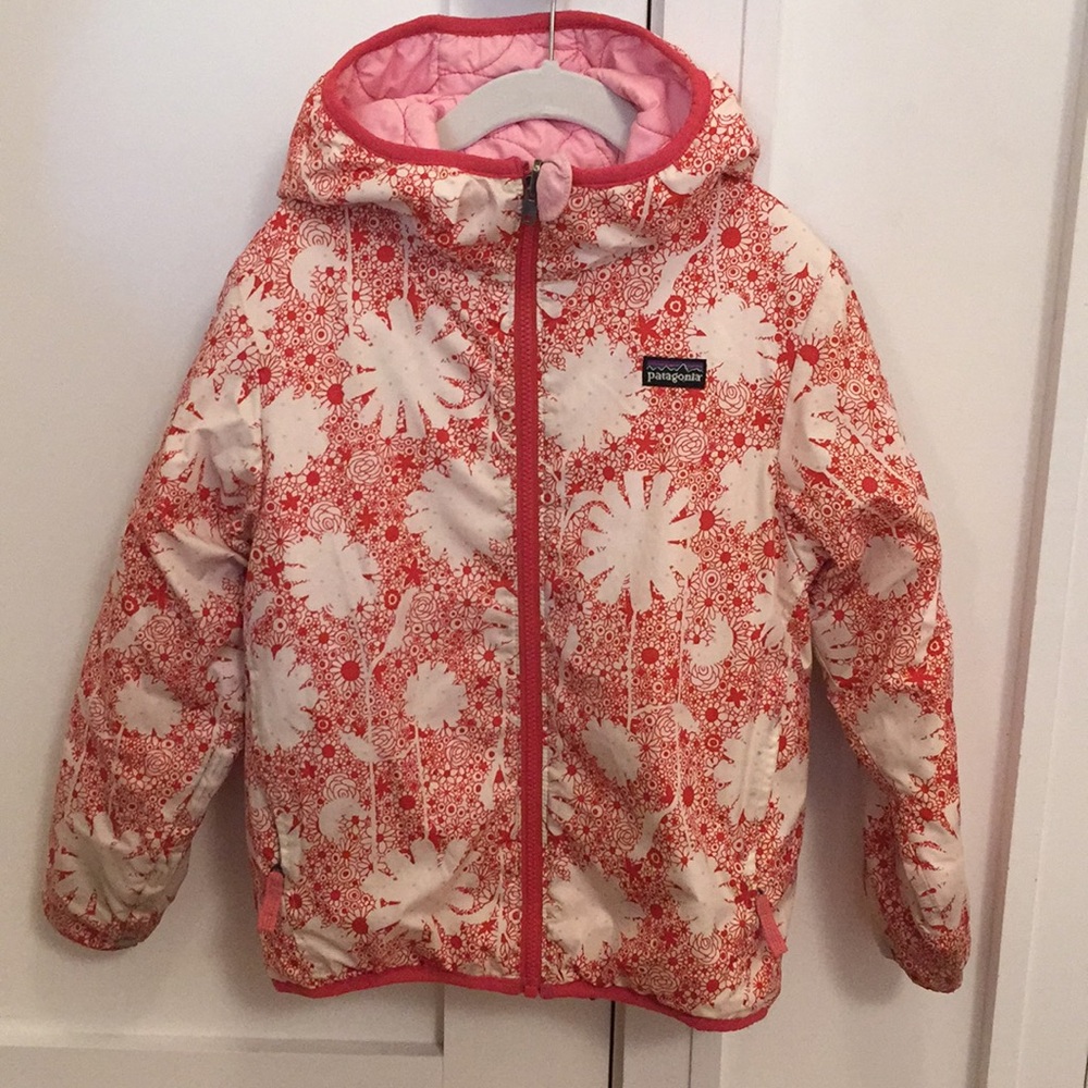 Girls Patagonia Reversible Puffer Jacket, Pink/Orangey Red. Size XS or S.